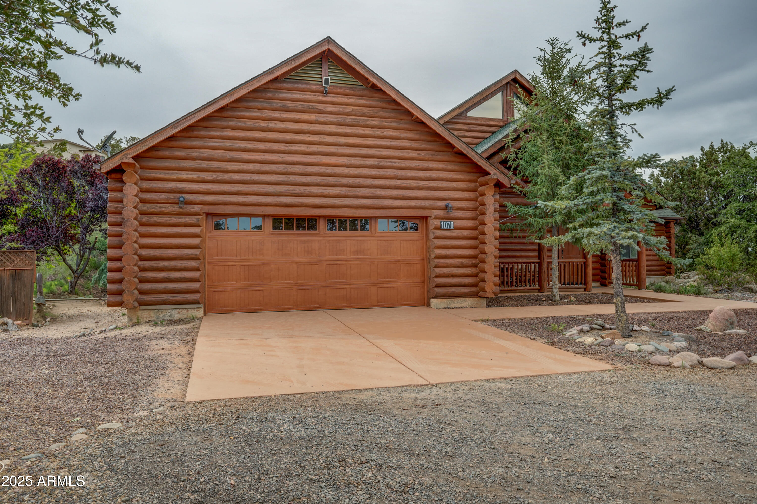 1070 QUIET PINES Lane