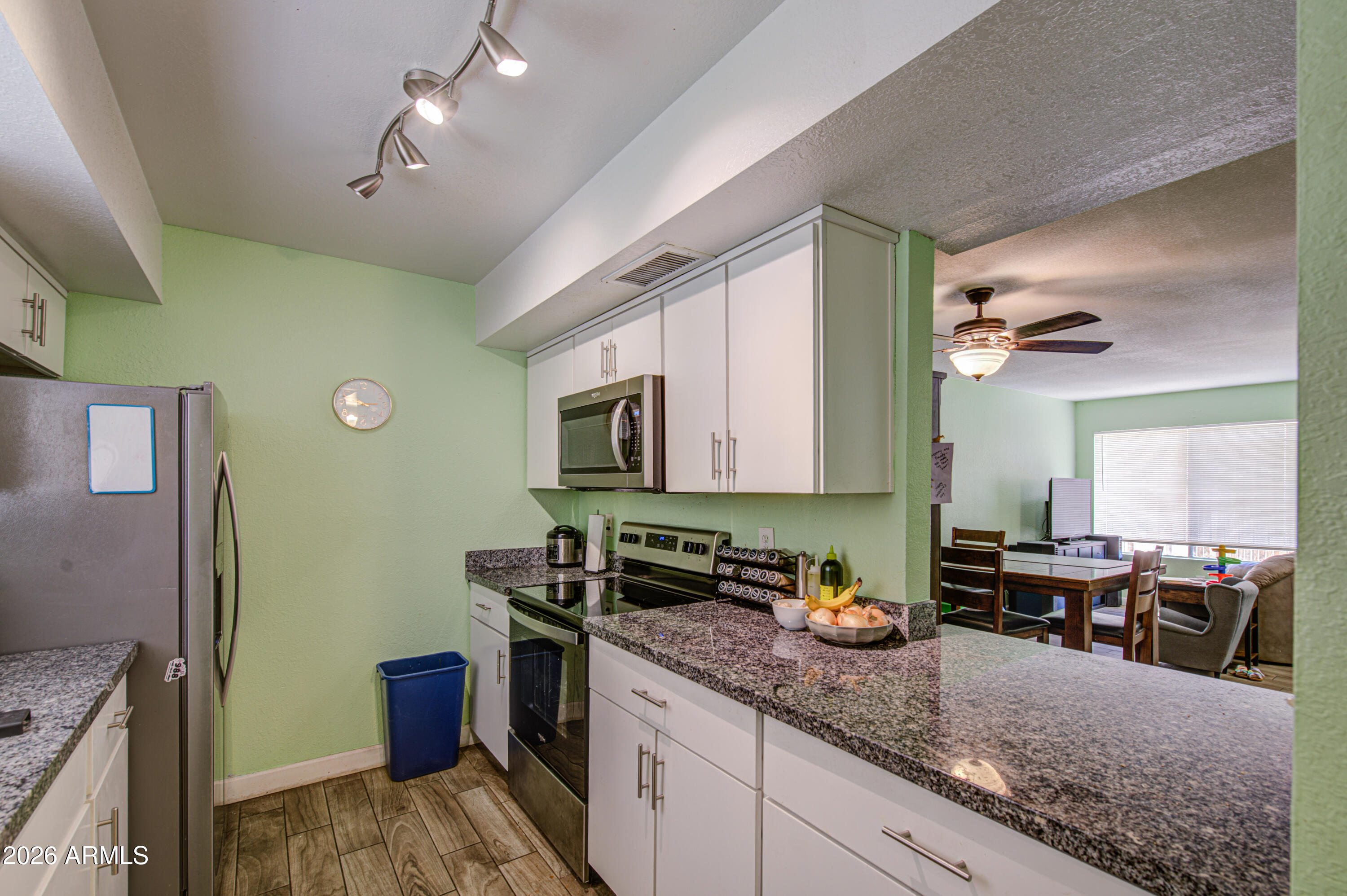 401 E Pecan Road
