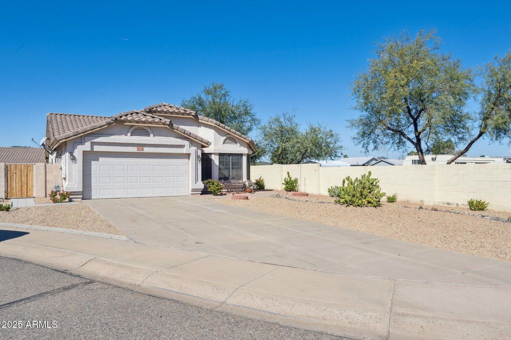 Photo of 20448 N 36th Drive, Glendale, AZ 85308 (MLS # 6931174)