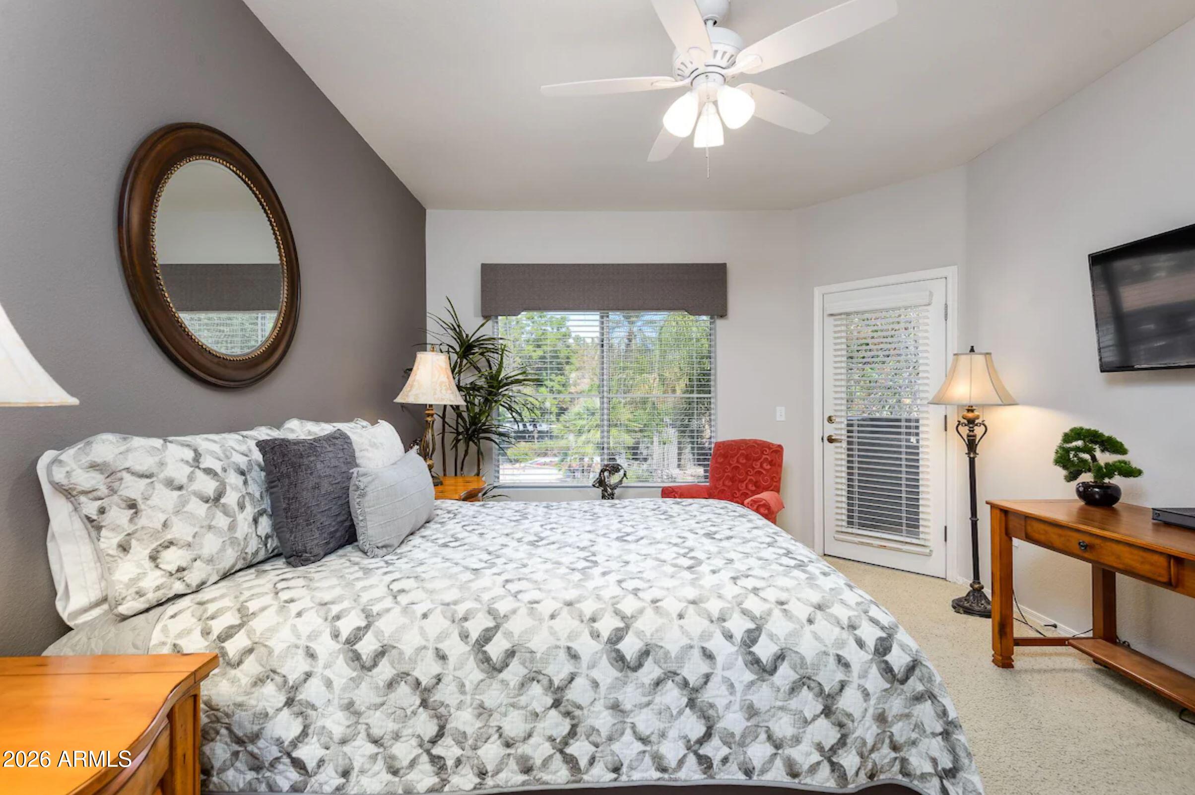 600 W GROVE Parkway 2214