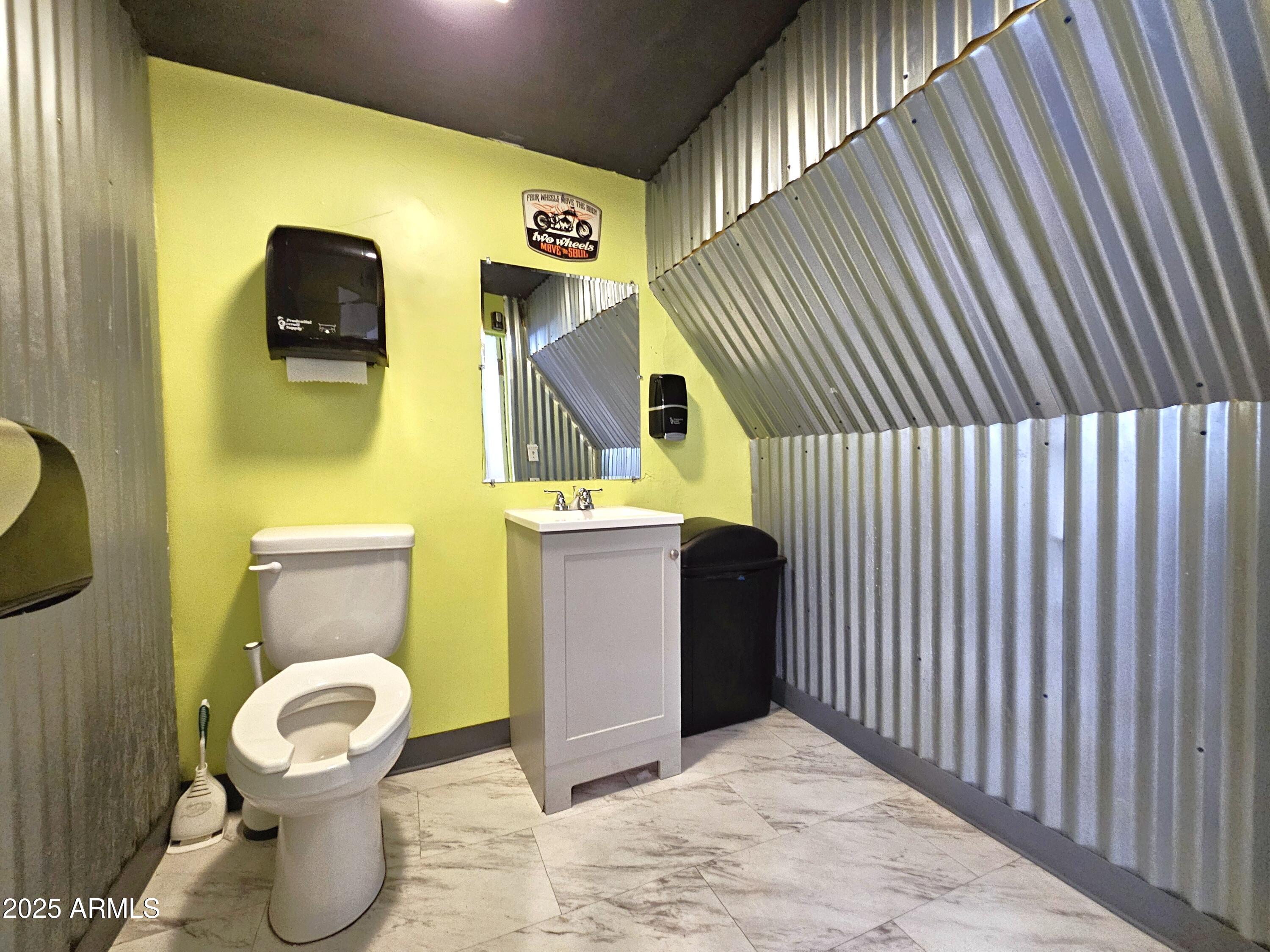 Bisbee - Commercial Sale