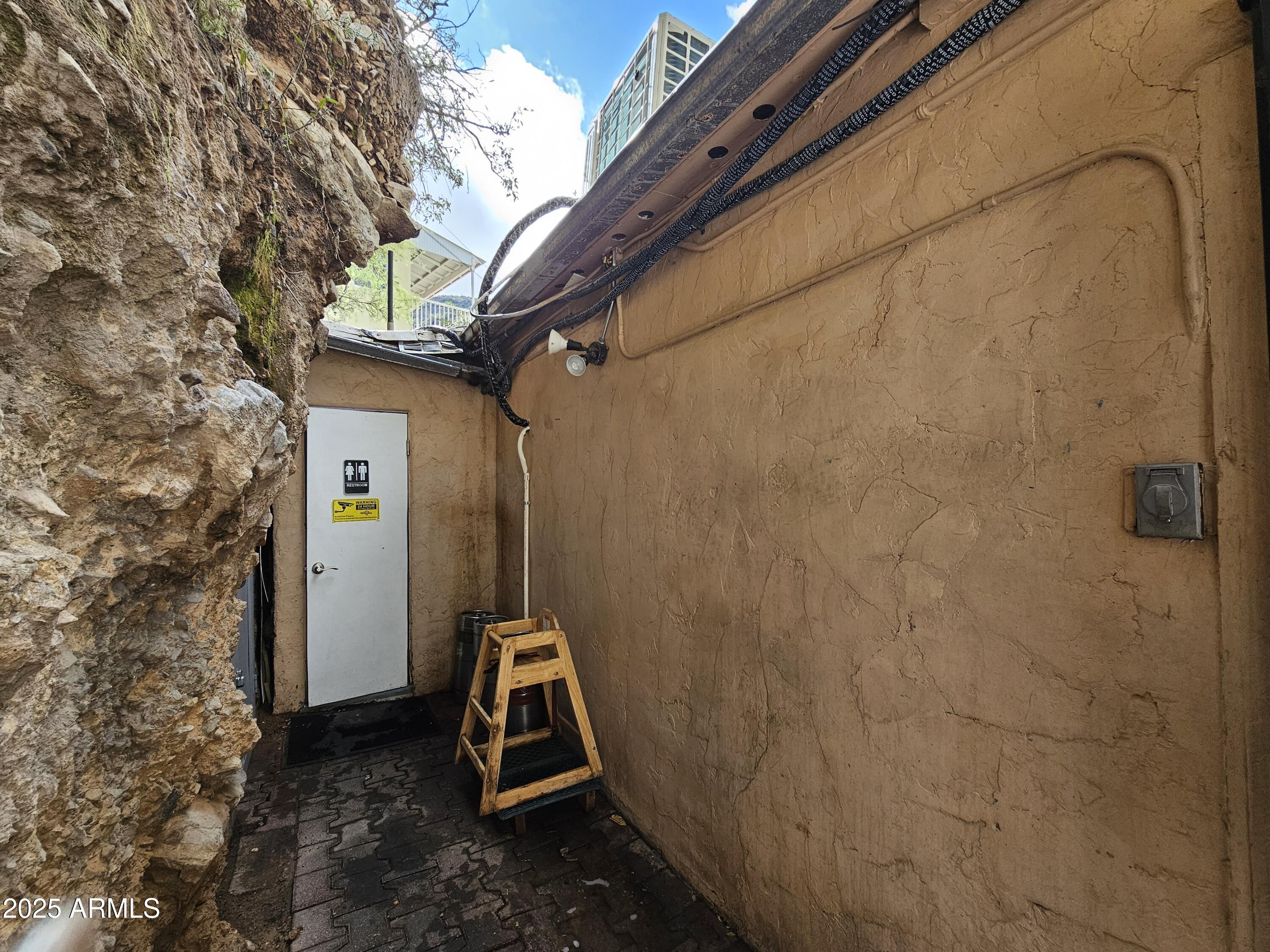 Bisbee - Commercial Sale
