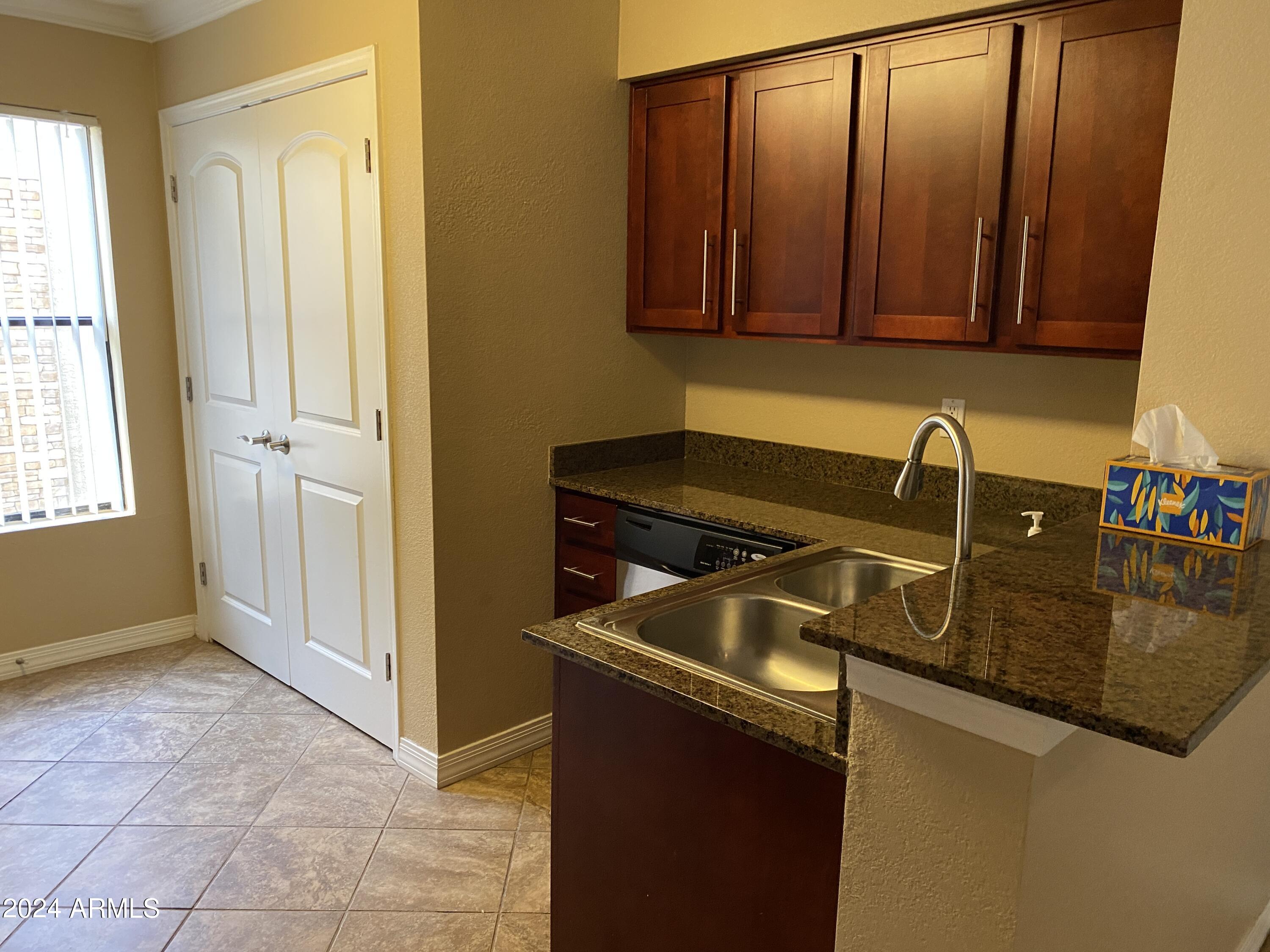 2025 E Campbell Avenue 222