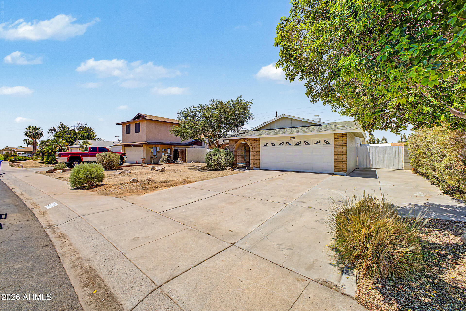 3410 W JUNIPER Avenue