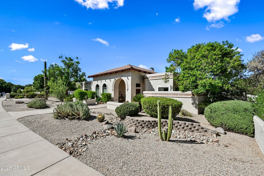 Photo of 4042 E Hope Street, Mesa, AZ 85205 (MLS # 6928356)
