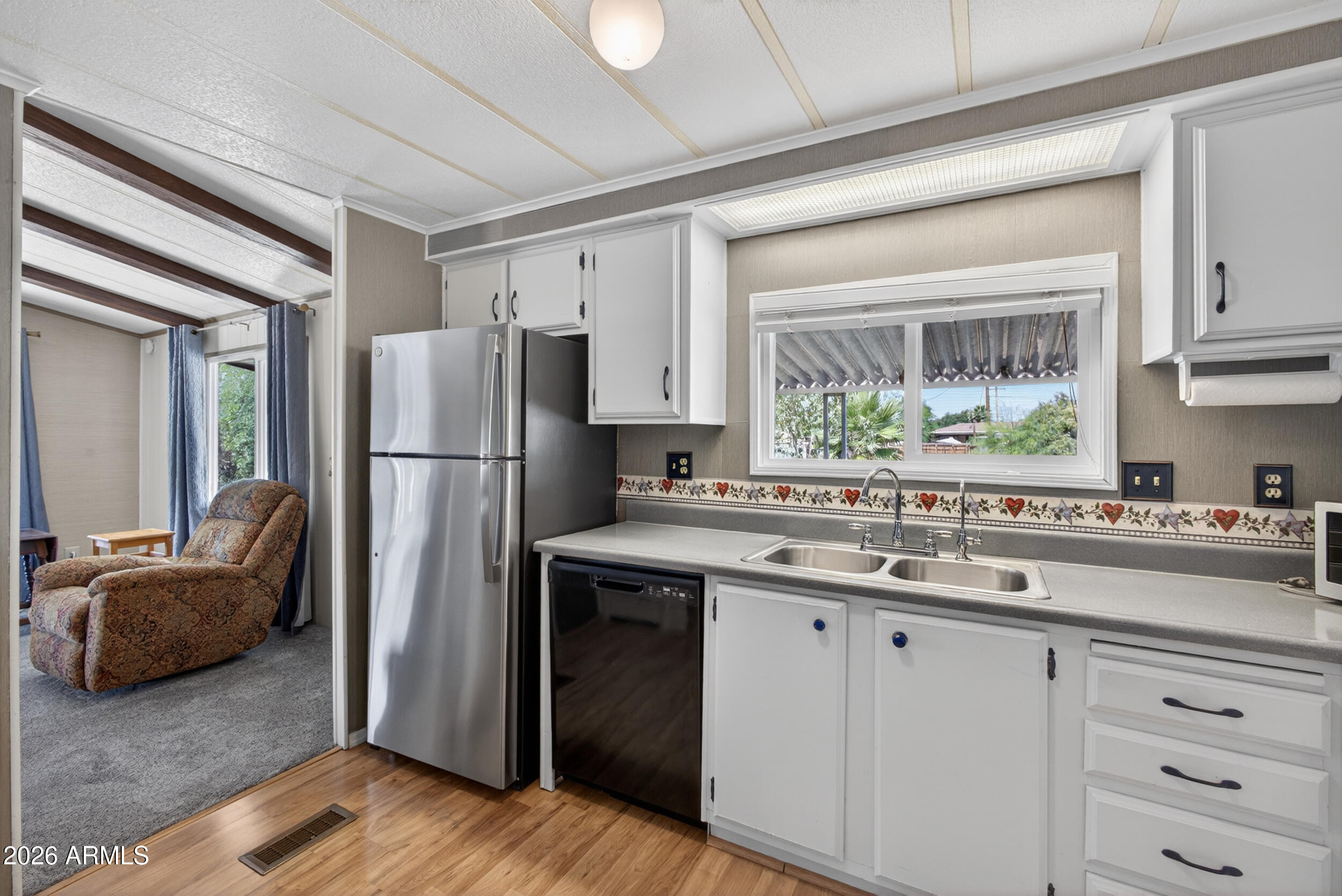 9746 E BIRCHWOOD Avenue