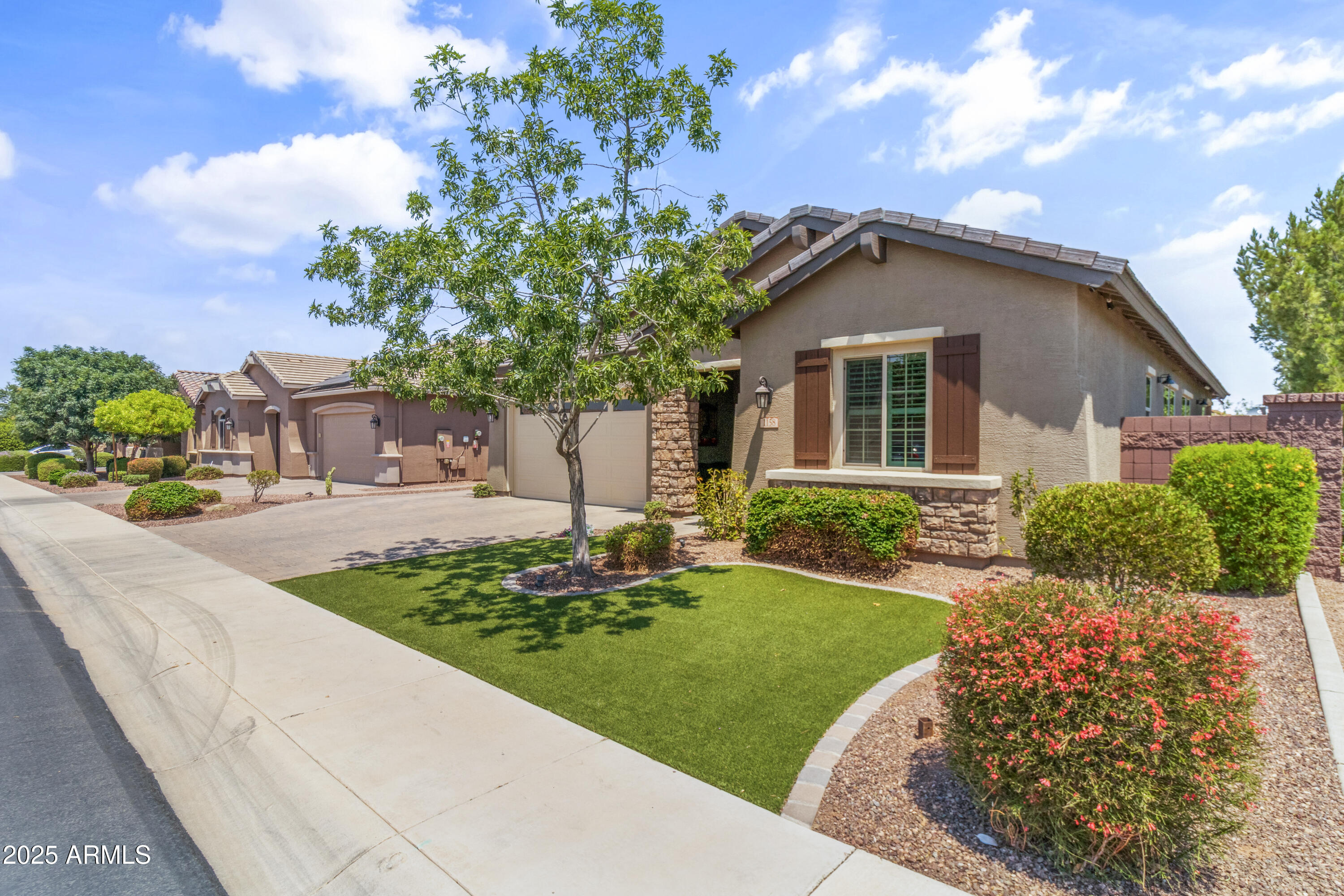 Homes for Sale in Queen Creek Arizona 1 1158 W Beech Tree Avenue