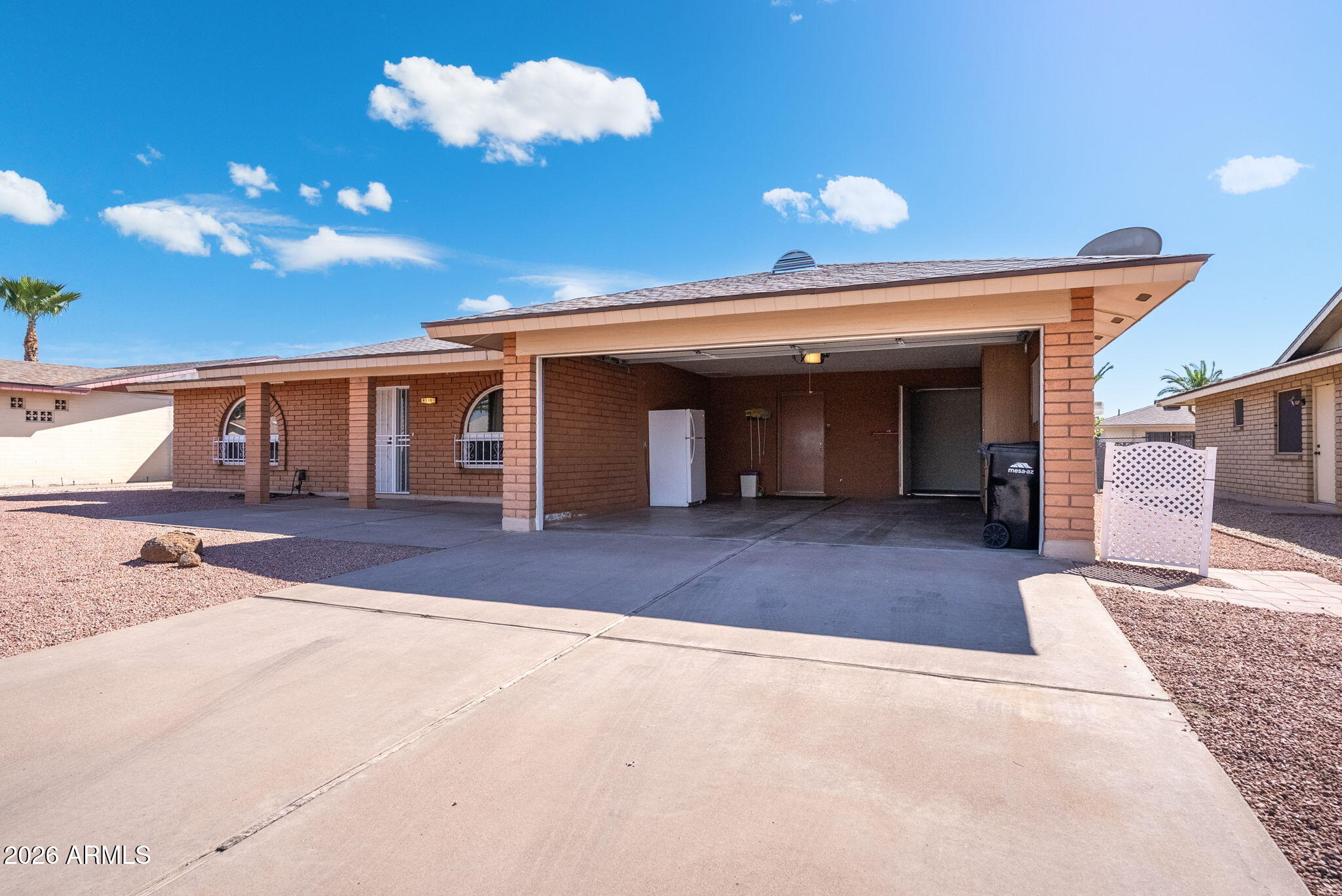 4211 E CRESCENT Avenue