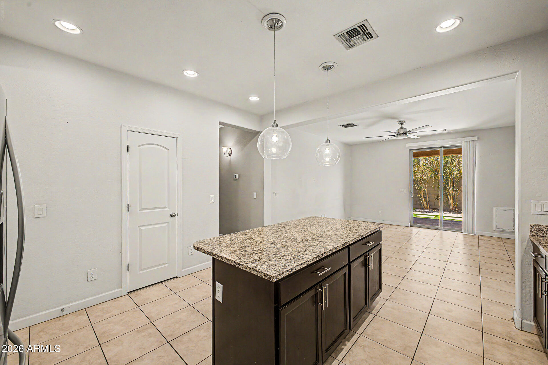 1619 N HILLCREST --