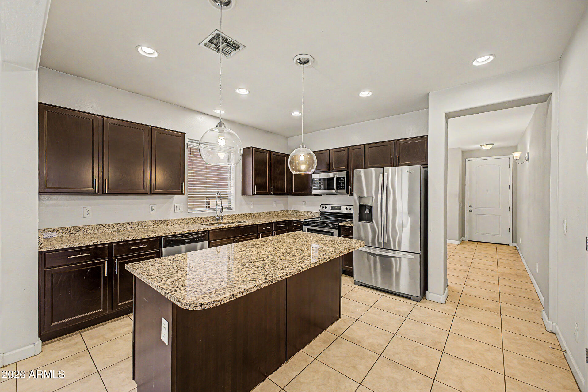 1619 N HILLCREST --