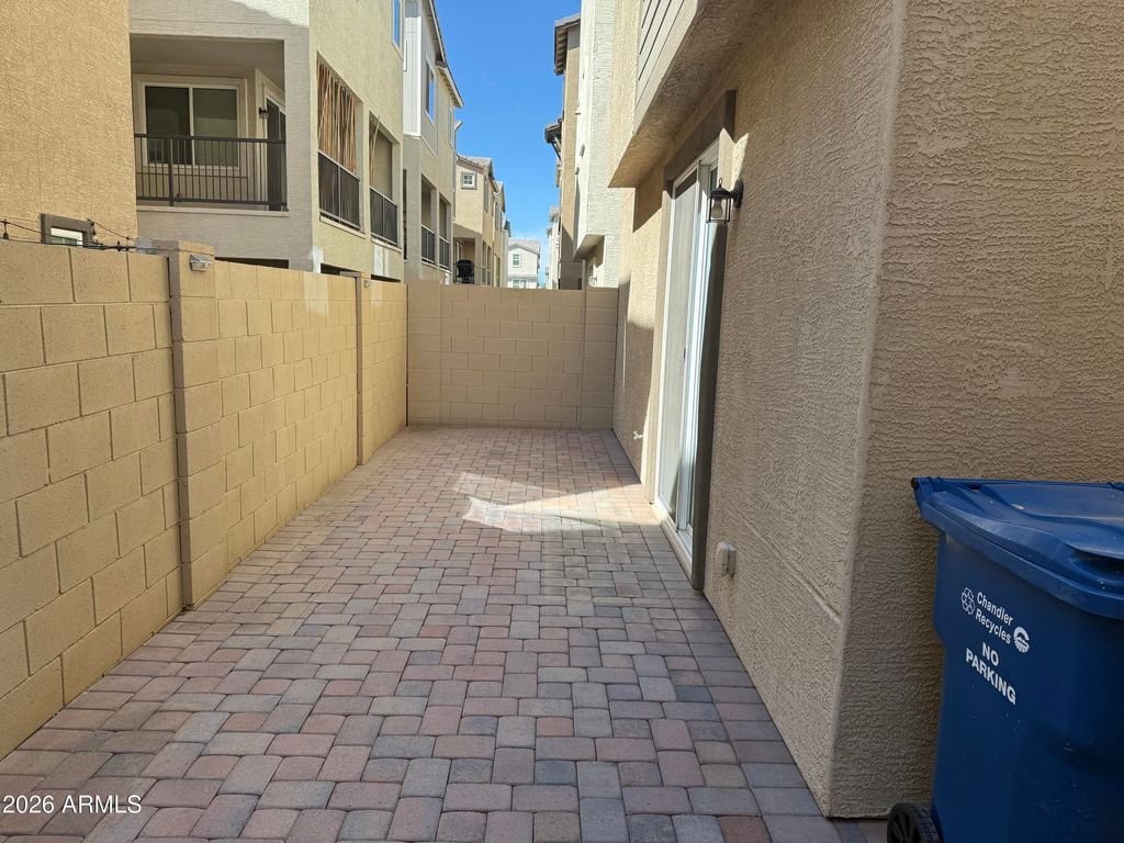 Photo of 637 W Winchester Drive, Chandler, AZ 85286 (MLS # 7000061)