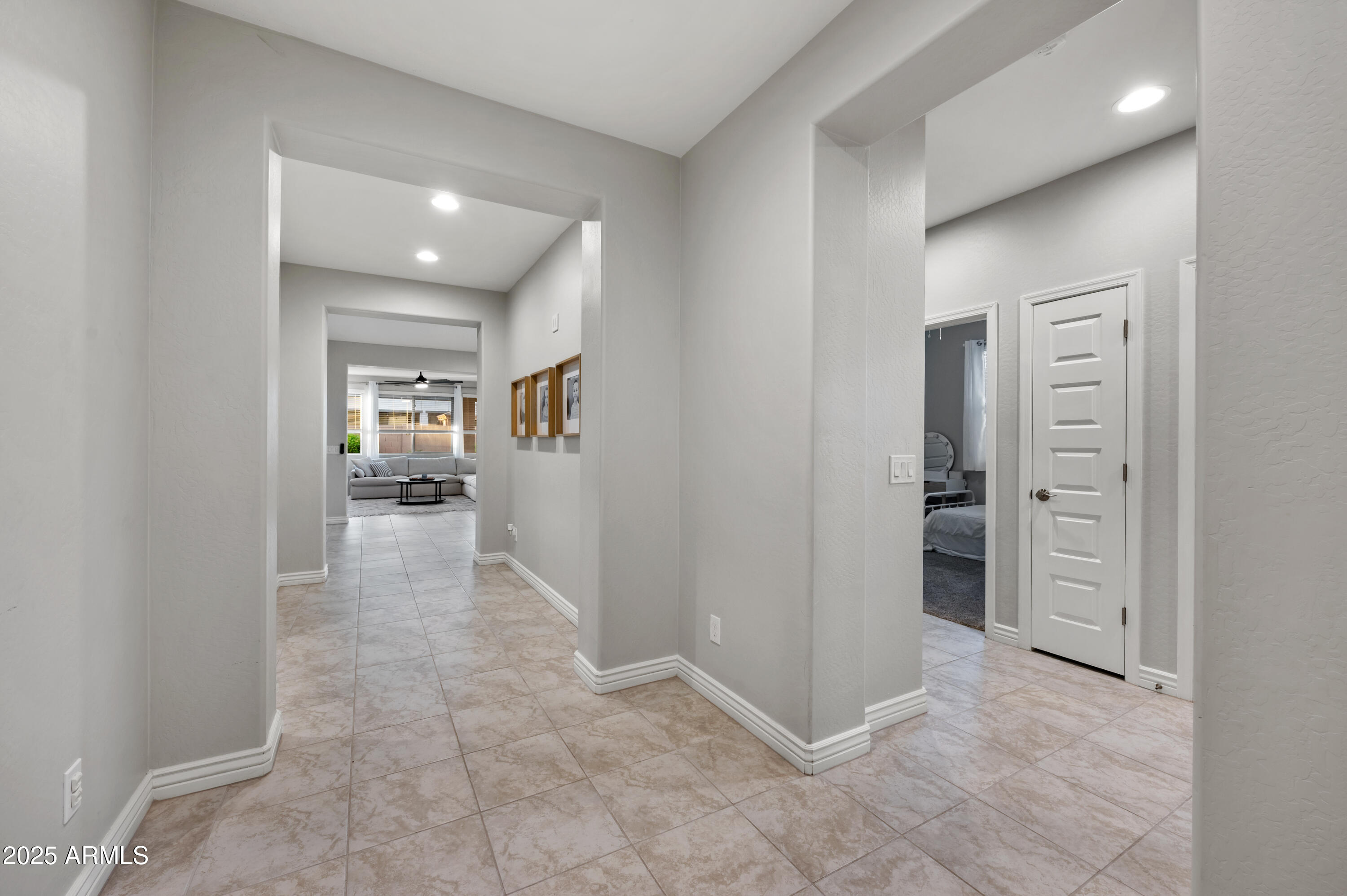 22890 E CALLE LUNA --