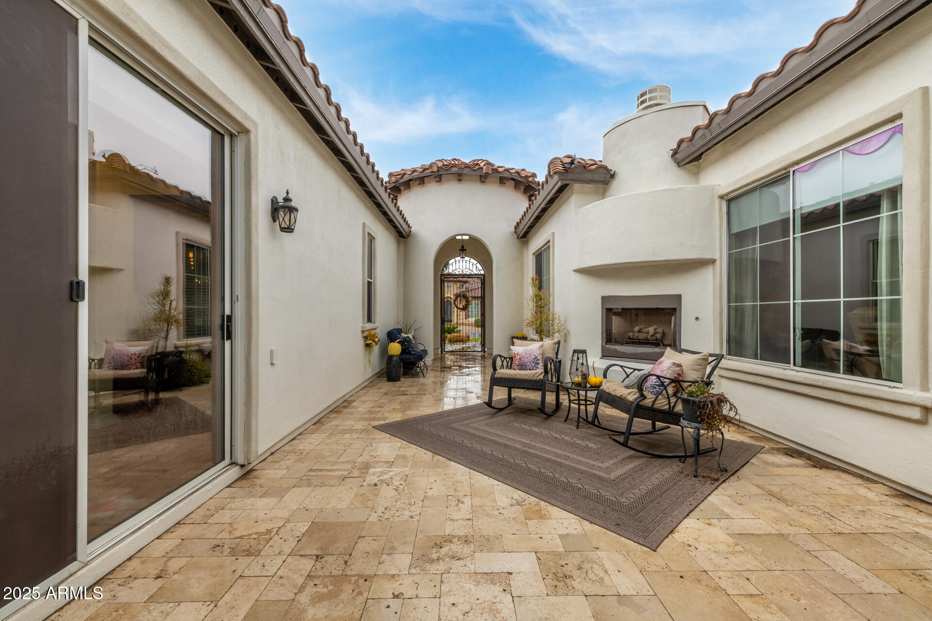 411 E CRESCENT Place