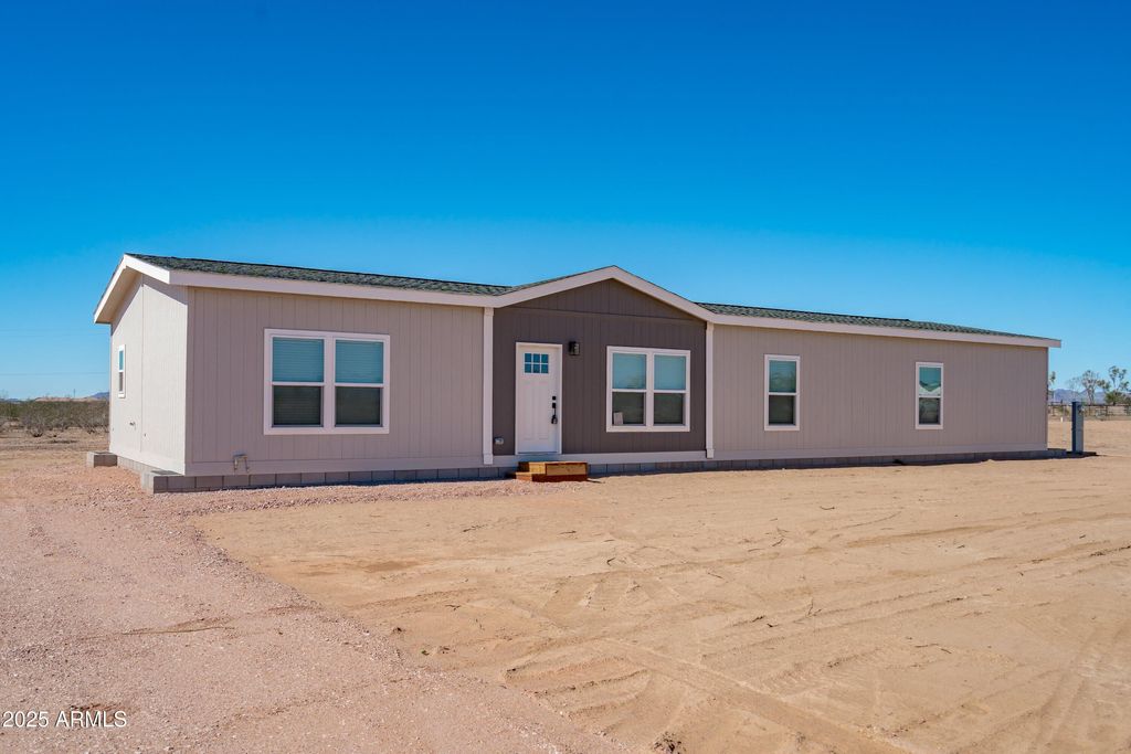 Photo of 5598 N 383rd Lane, Tonopah, AZ 85354 (MLS # 6935715)