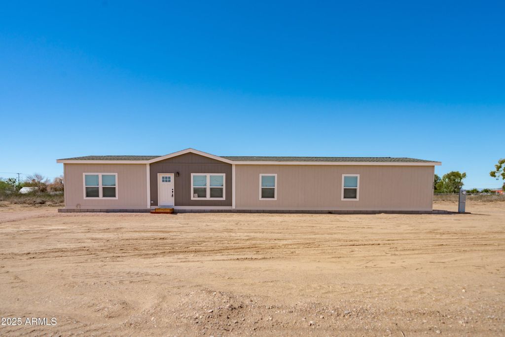 Photo of 5598 N 383rd Lane, Tonopah, AZ 85354 (MLS # 6935715)
