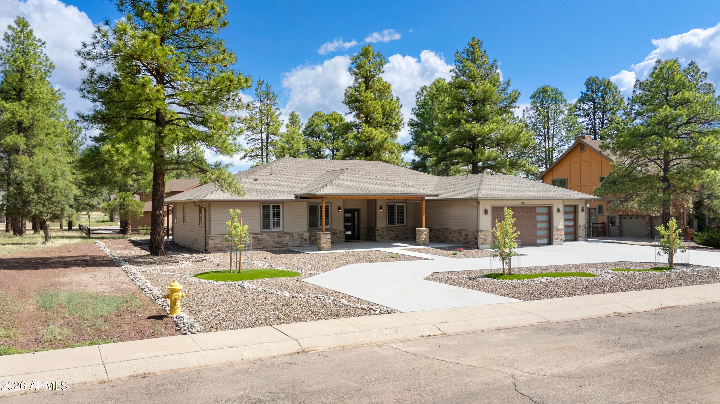 3182 W Northwood Court