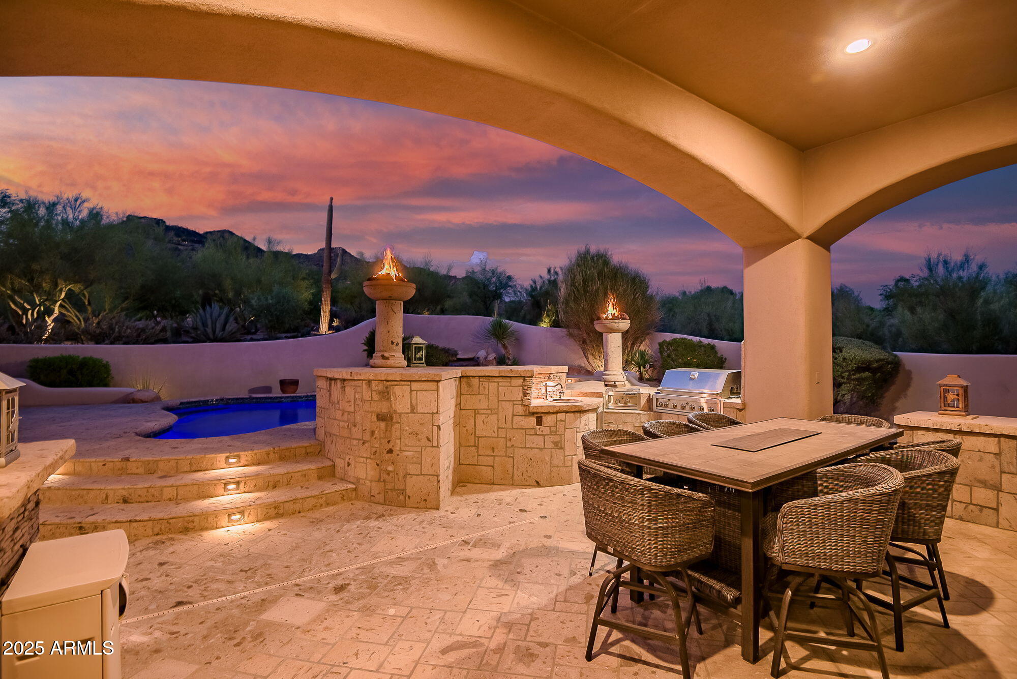 BLACK MOUNTAIN FOOTHILLS - Residential
