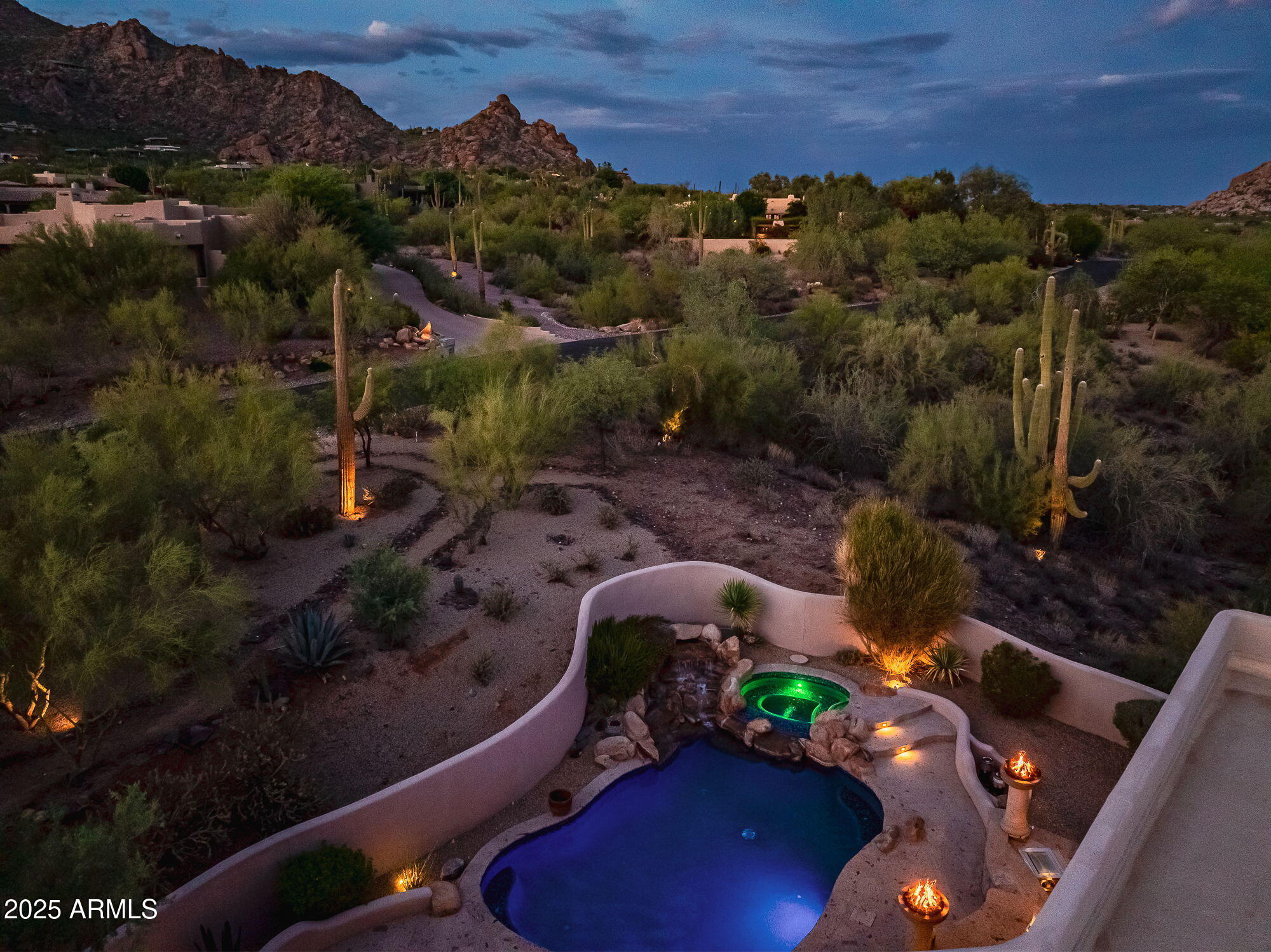 BLACK MOUNTAIN FOOTHILLS - Residential