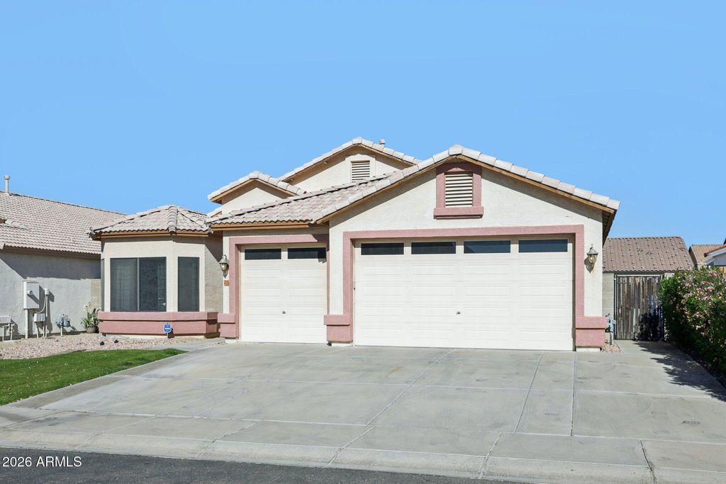 Photo of 822 W Allen Street, Phoenix, AZ 85041 (MLS # 6973451)