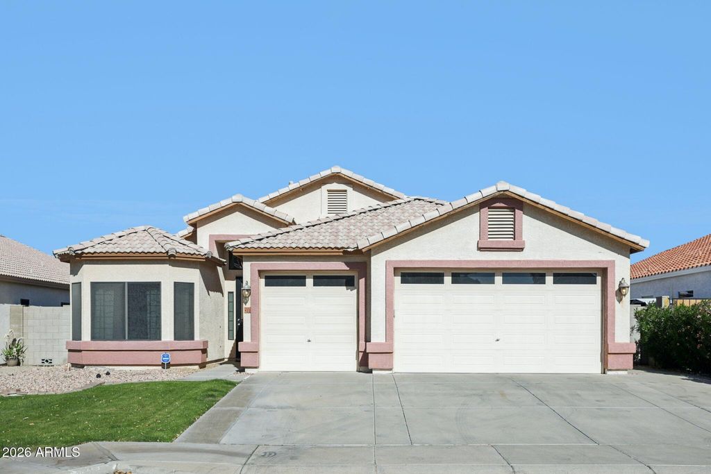 Photo of 822 W Allen Street, Phoenix, AZ 85041 (MLS # 6973451)