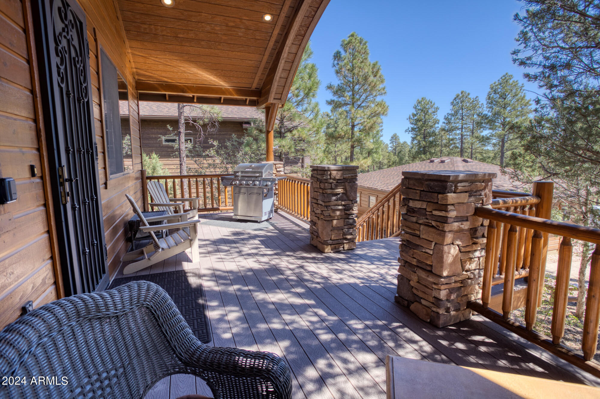 3530 W BLACK OAK Loop
