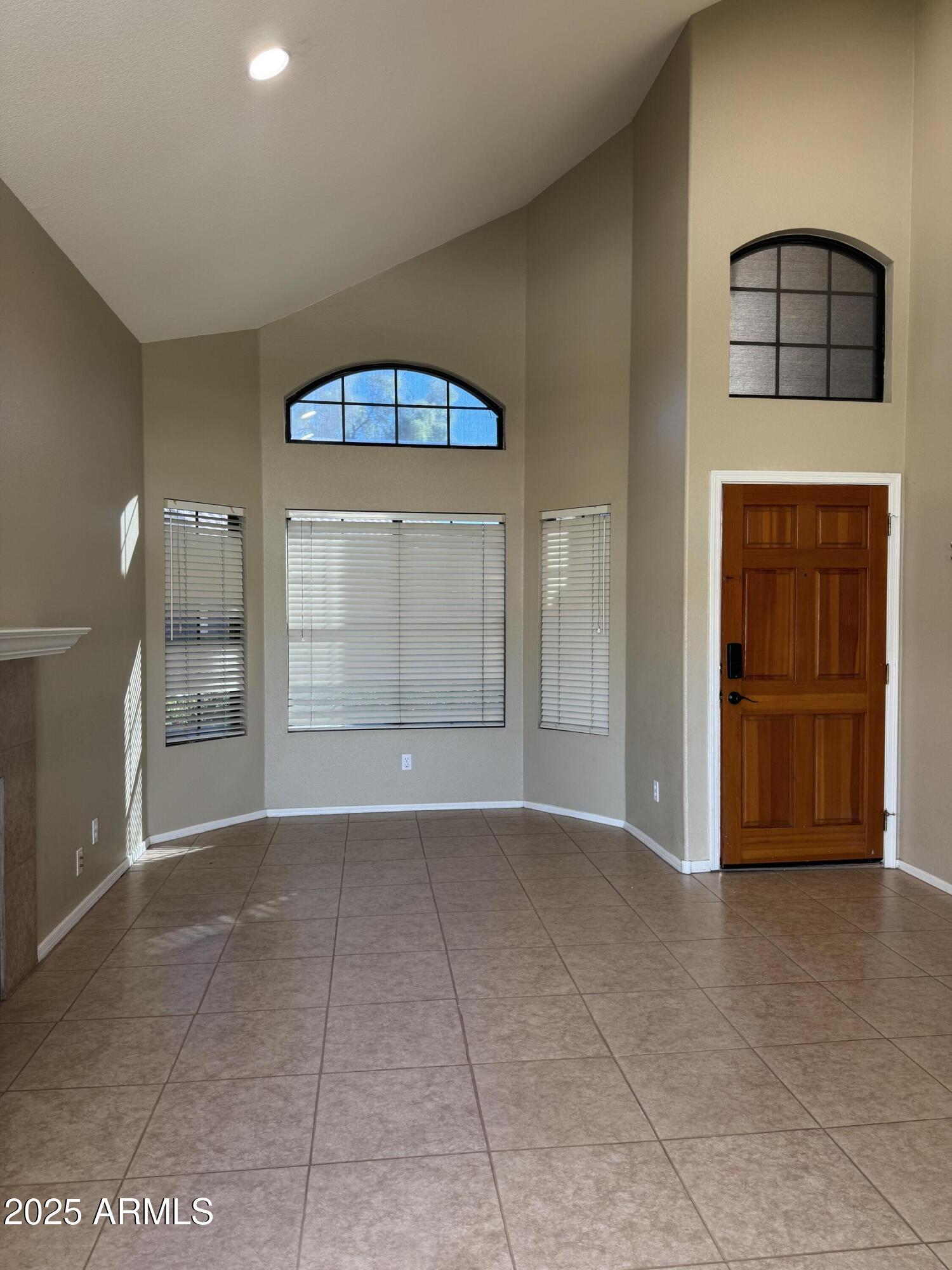 1902 N BARKLEY Street 3