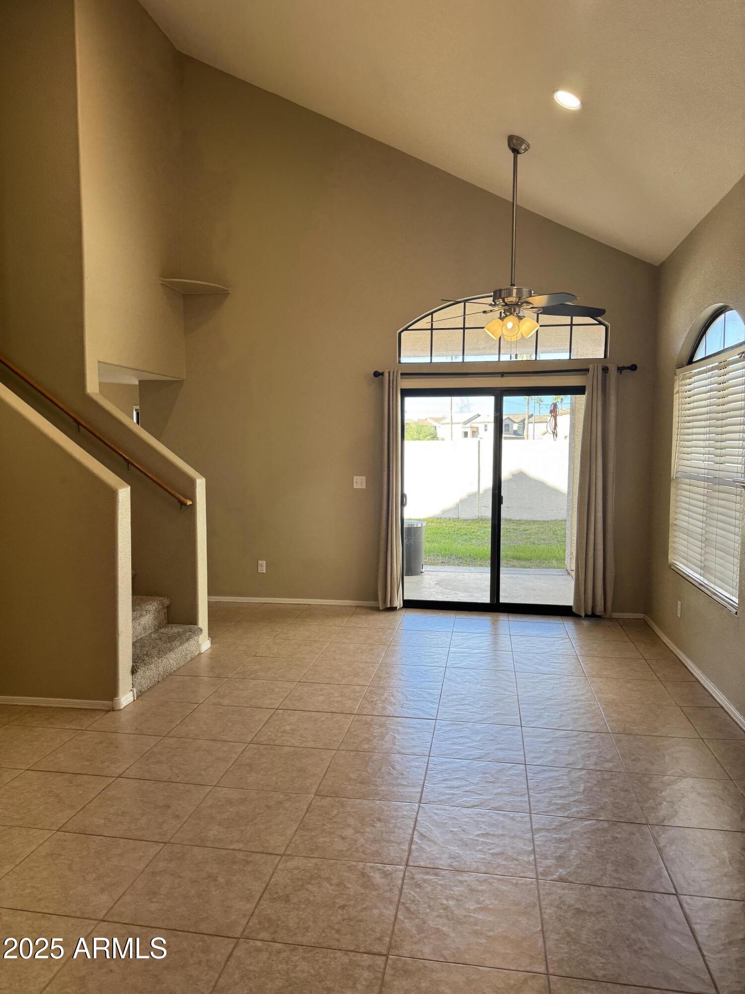 1902 N BARKLEY Street 3