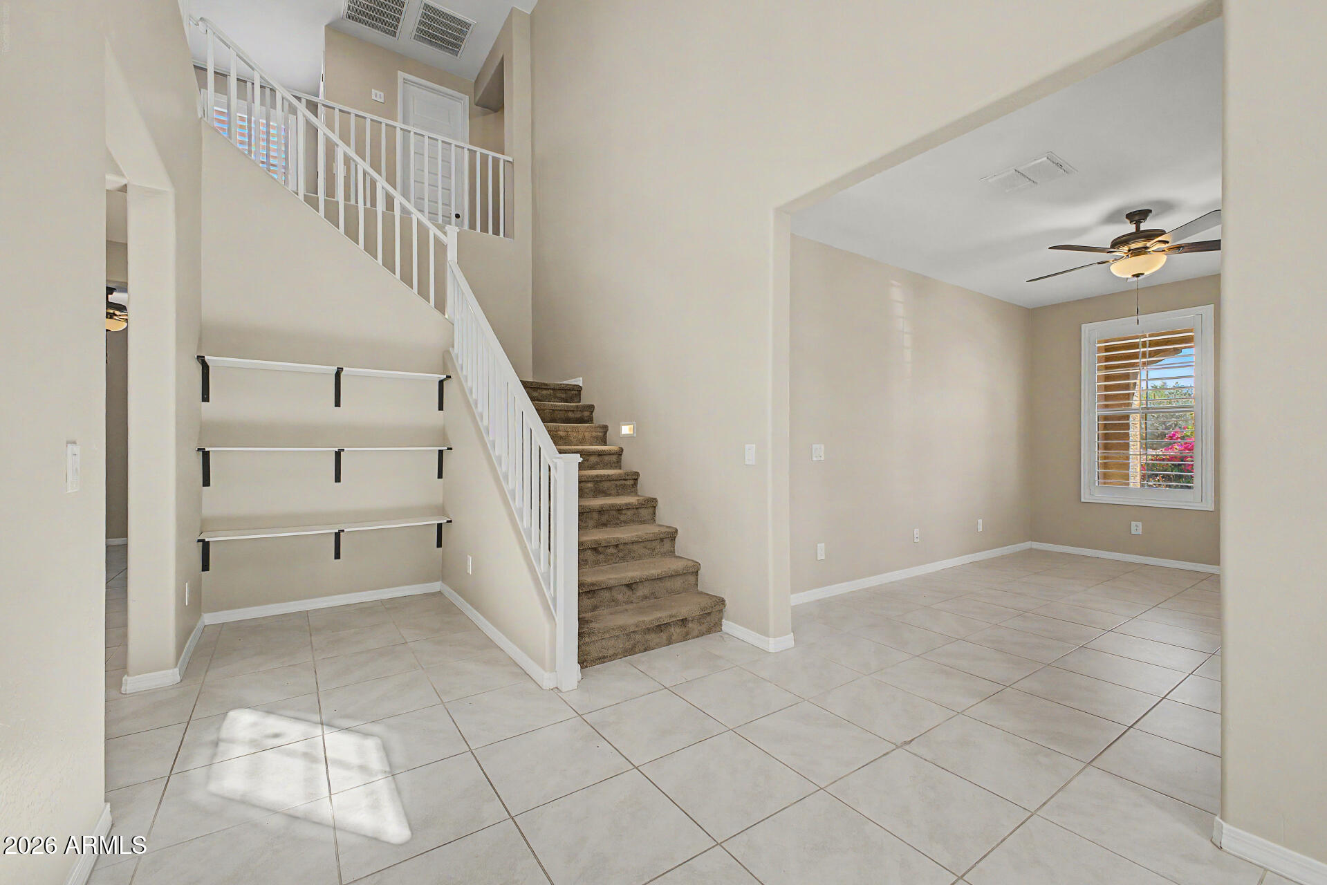 7926 W MEDLOCK Drive