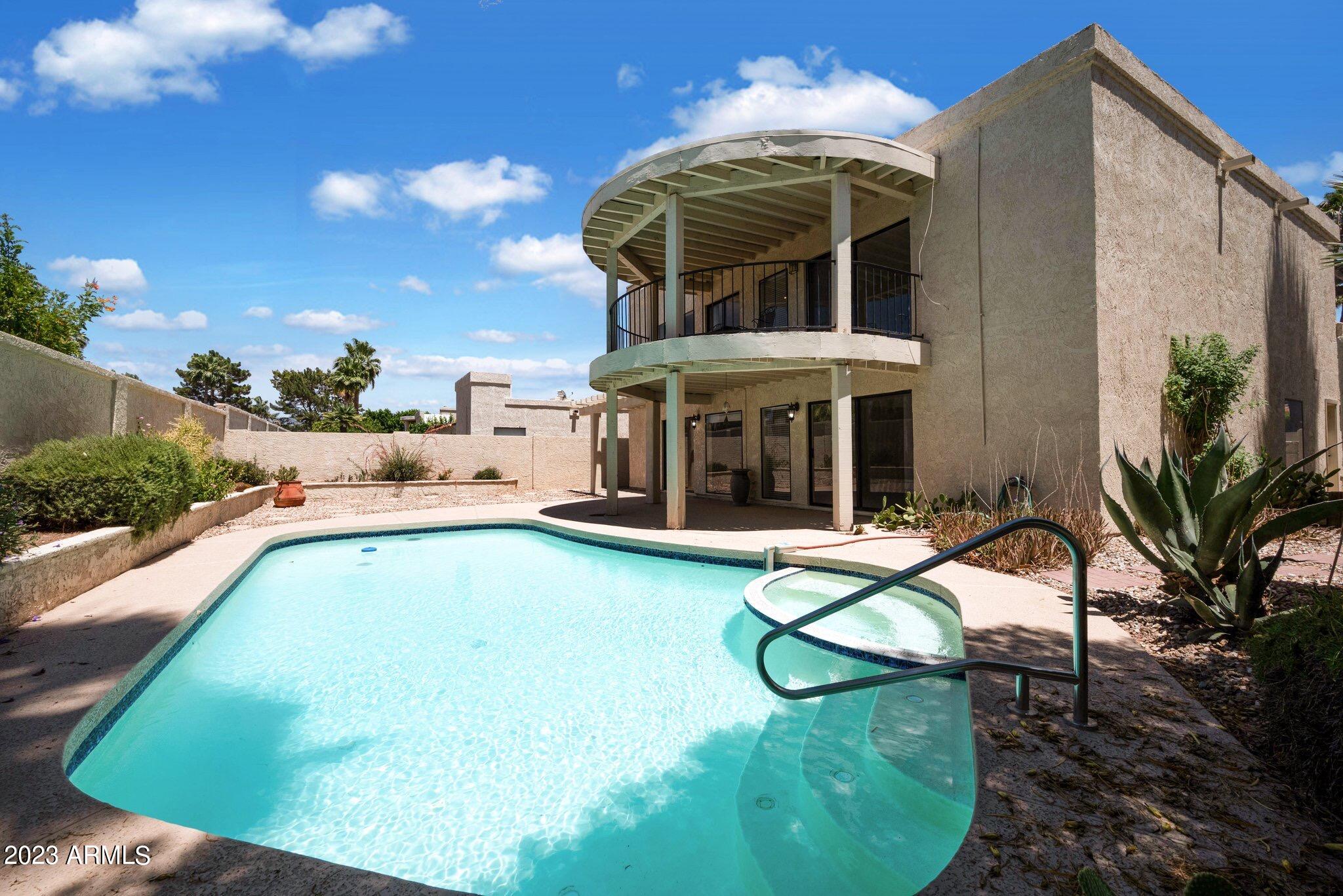 8434 E San Bernardo Drive