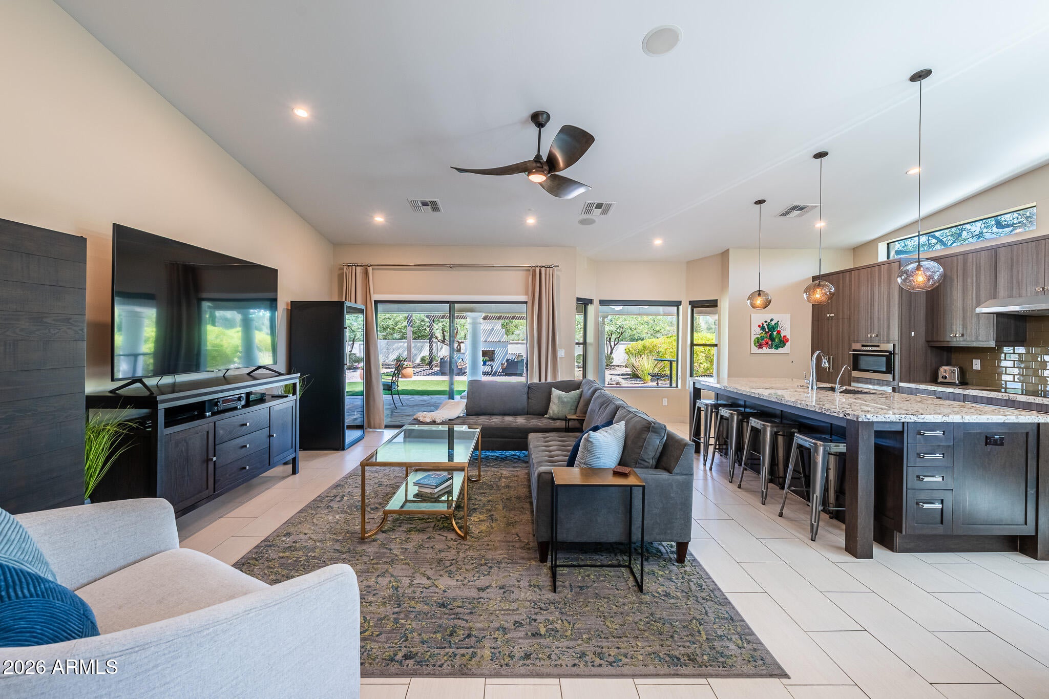 4554 E ONYX Avenue