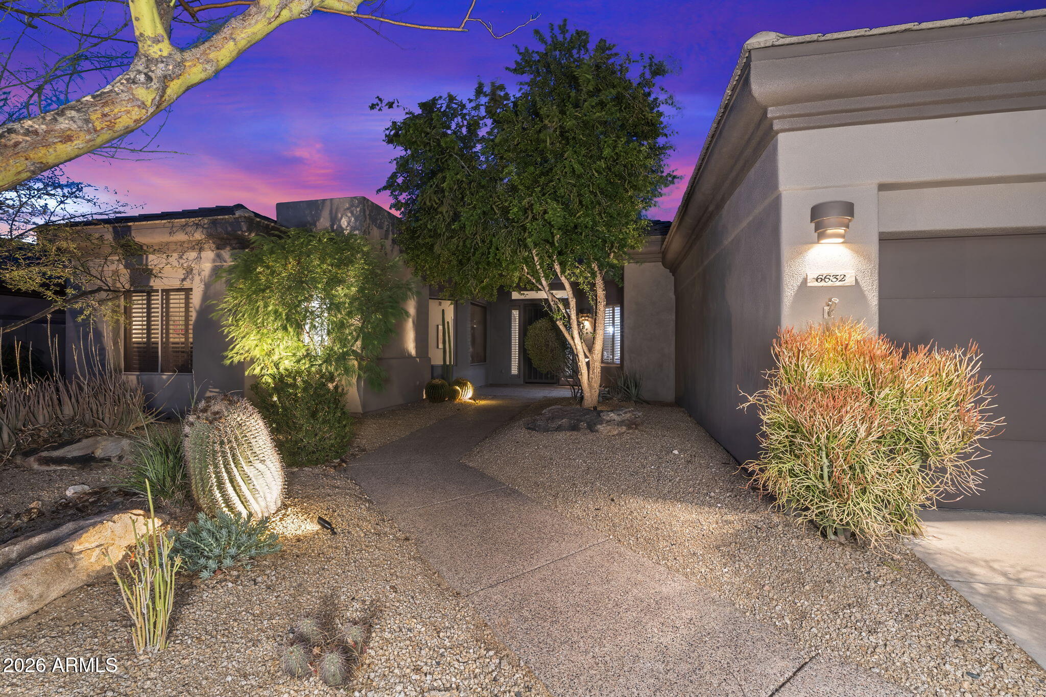 6632 E SLEEPY OWL Way