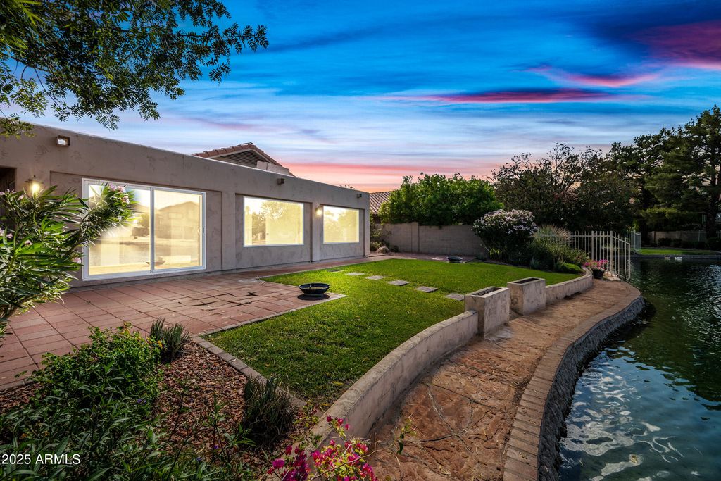 Photo of 1574 W Maplewood Street, Chandler, AZ 85286 (MLS # 6923955)