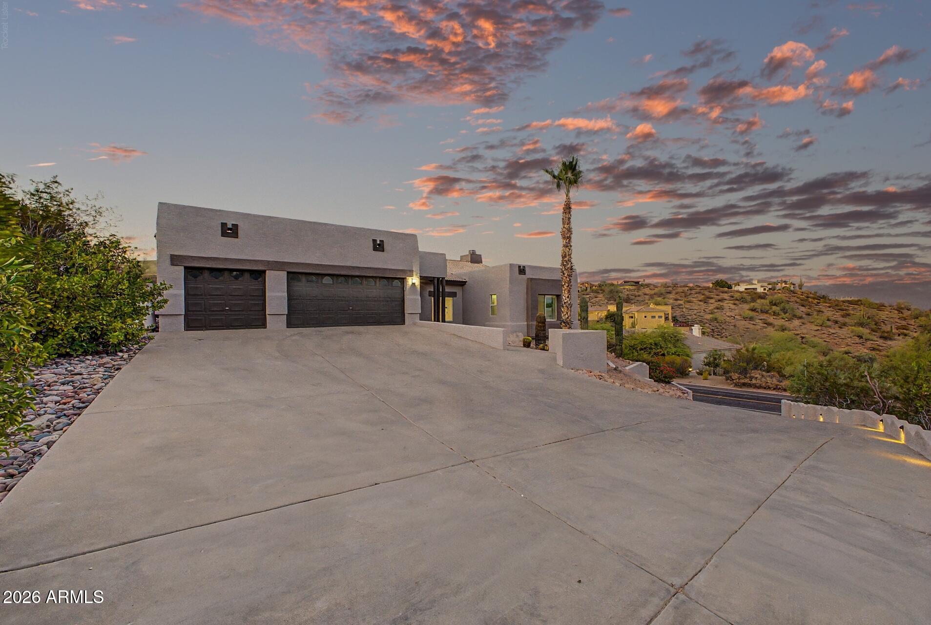 15832 N BOULDER Drive