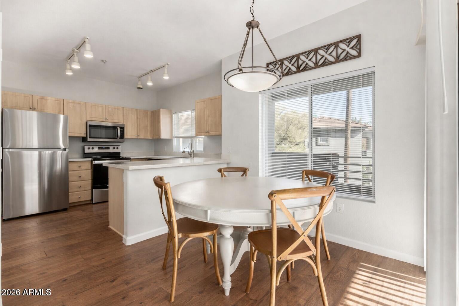 7401 W ARROWHEAD CLUBHOUSE Drive 2079