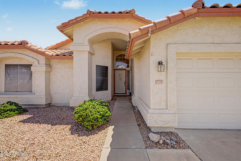 Photo of 9729 W Burnett Road, Peoria, AZ 85382 (MLS # 7025790)