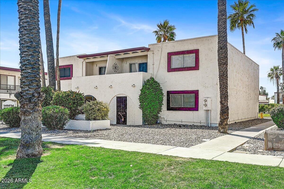 240 S OLD LITCHFIELD Road 202