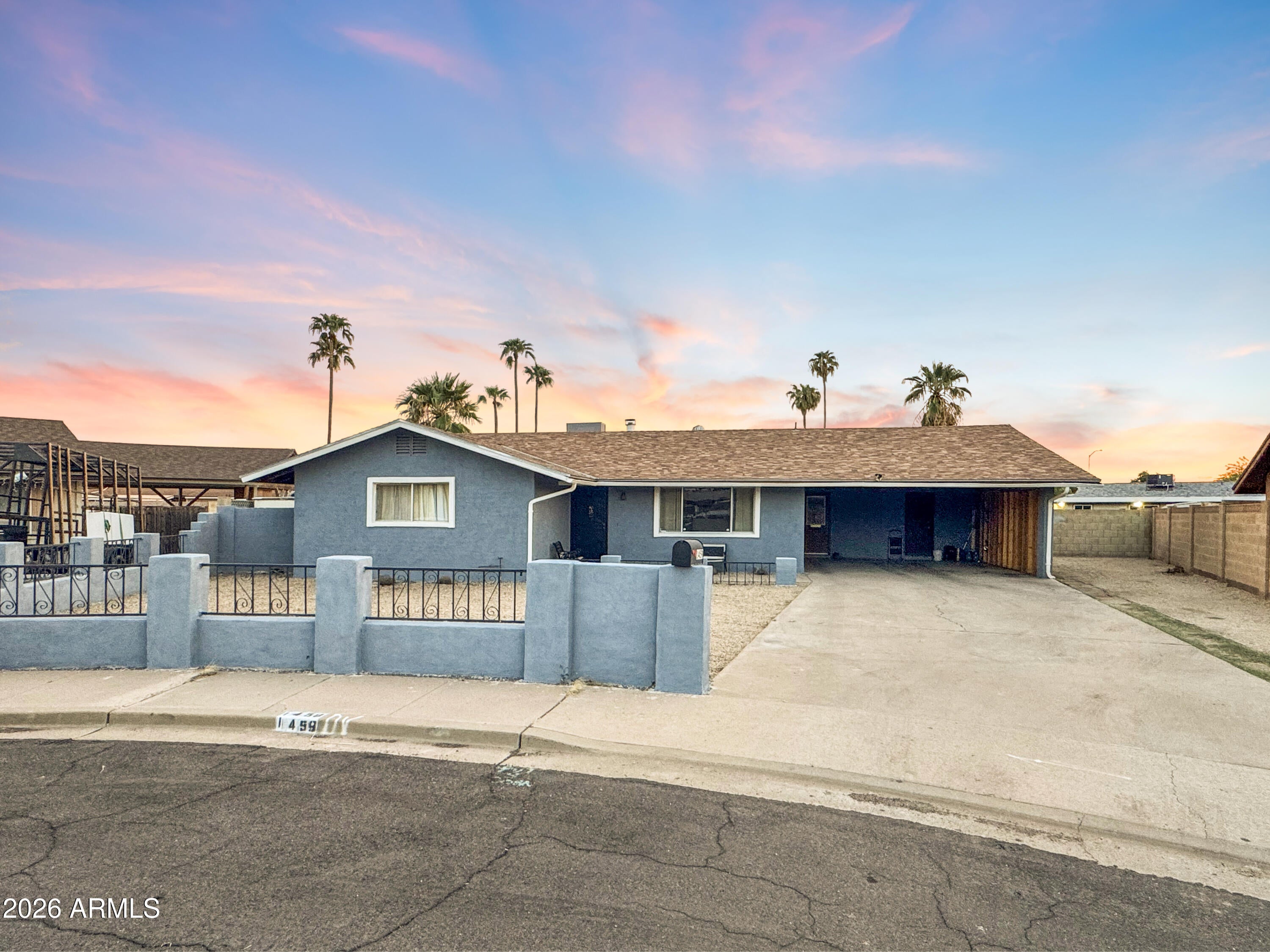 1459 W BENTLEY Street