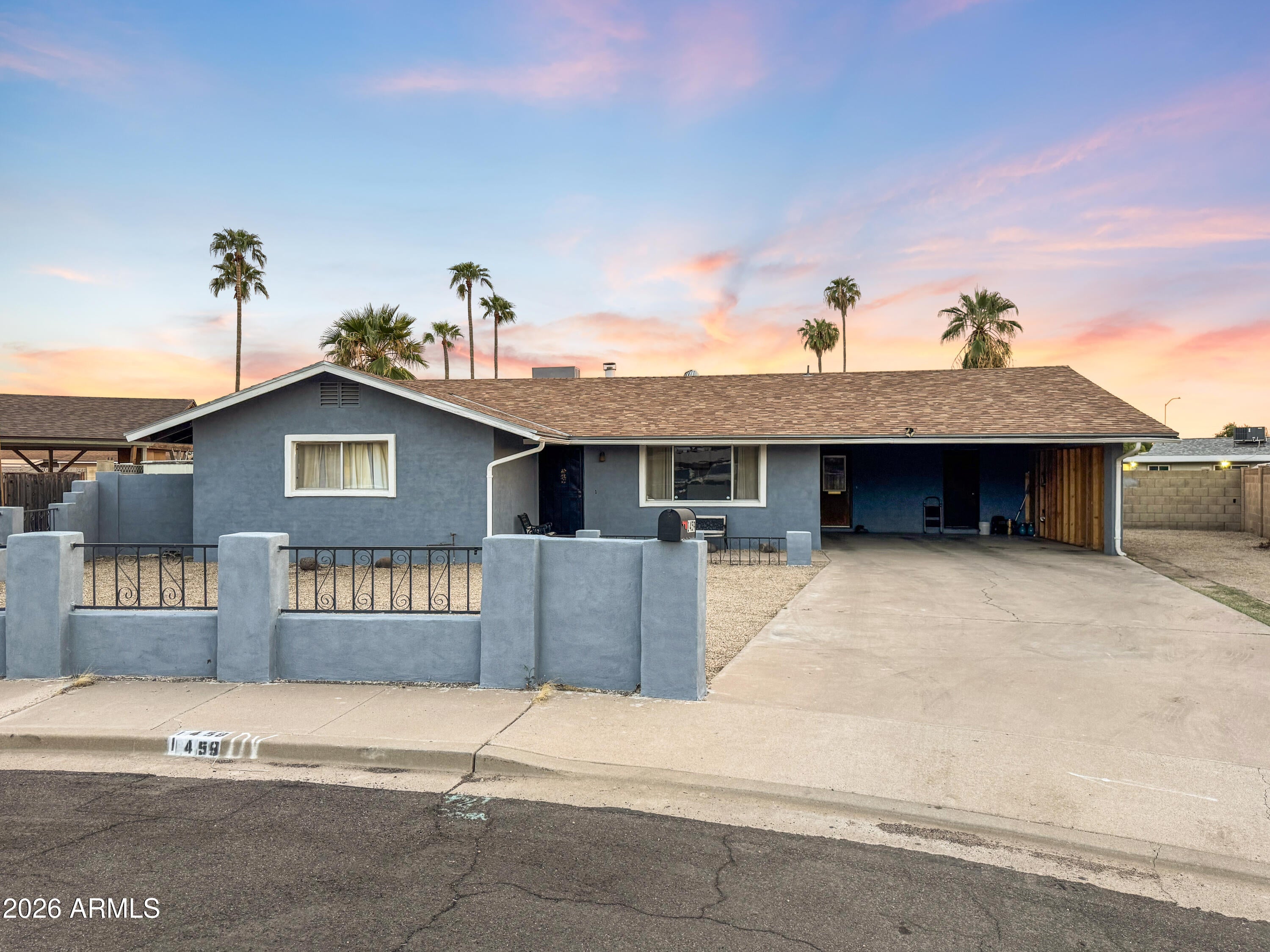 1459 W BENTLEY Street