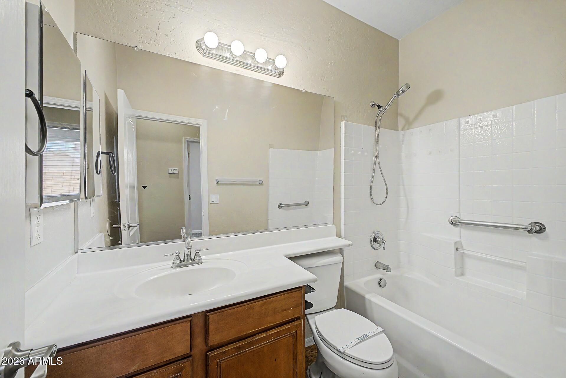 LAVEEN RANCH AMD - Residential
