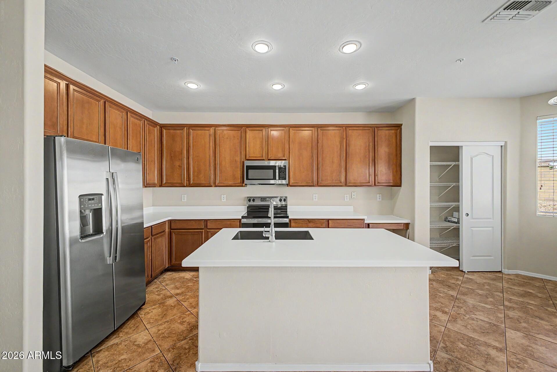 LAVEEN RANCH AMD - Residential