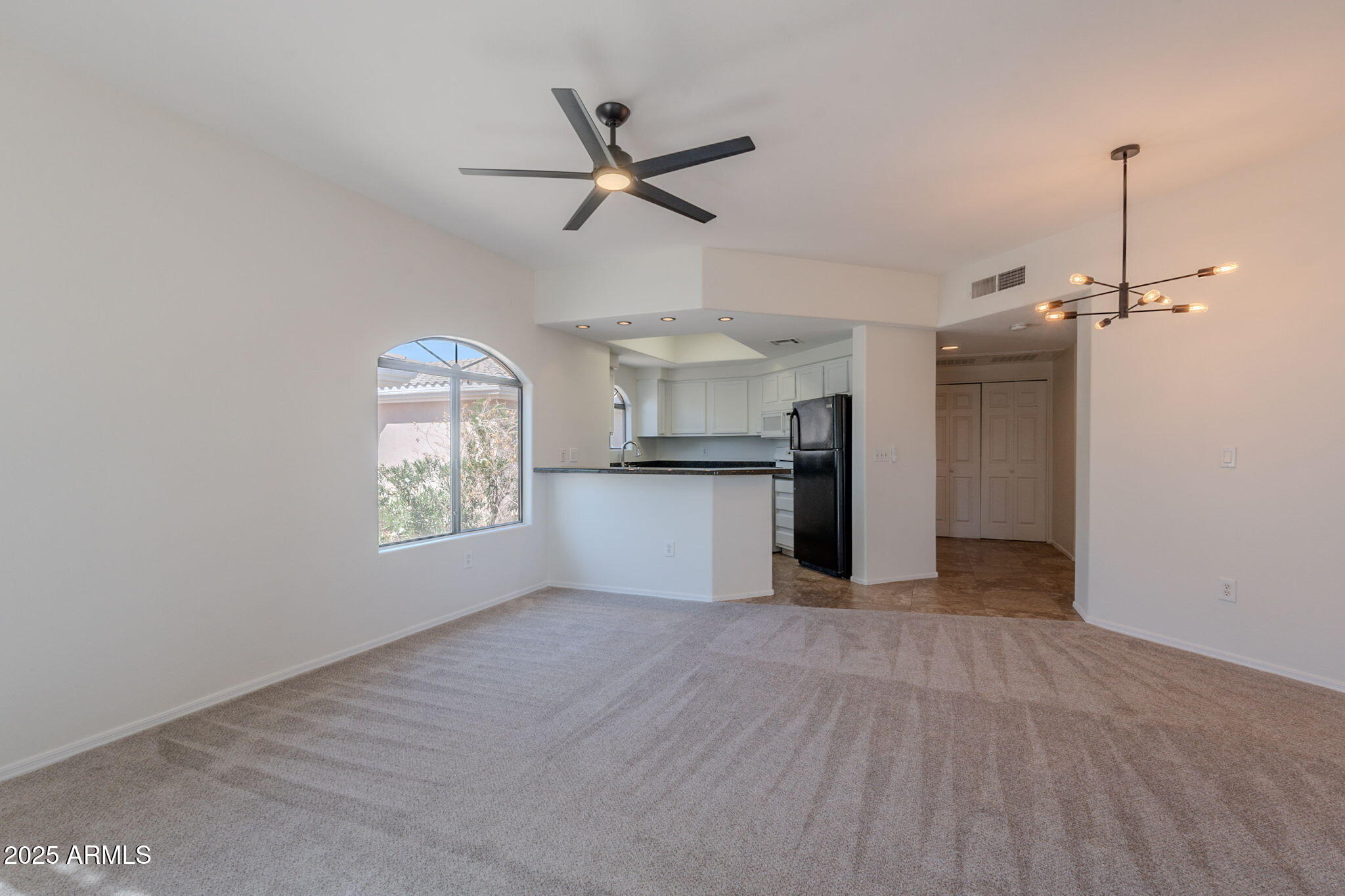 10030 W INDIAN SCHOOL Road 218