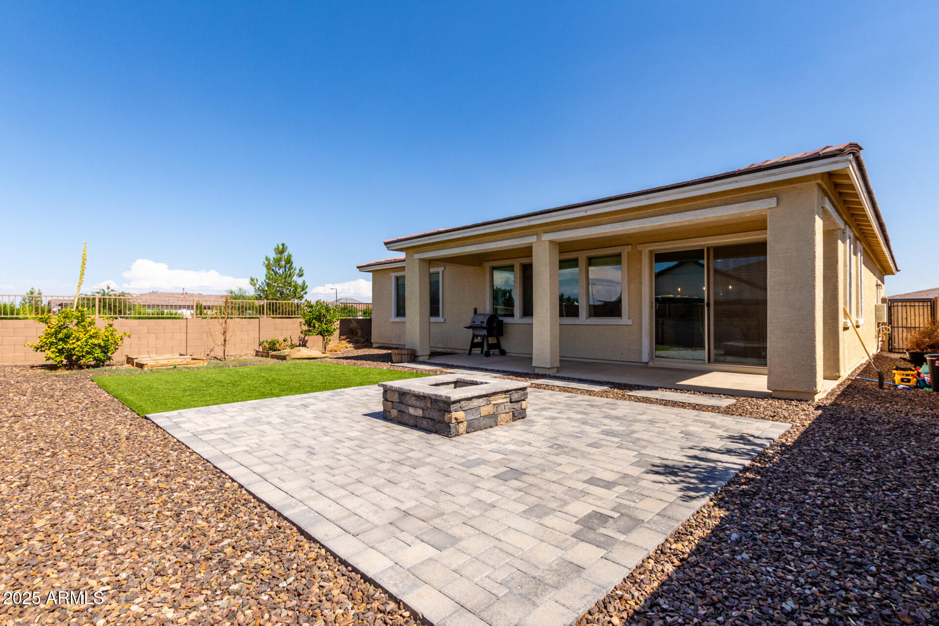 22896 E POCO CALLE --