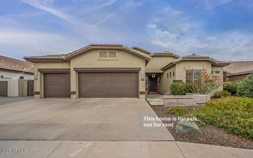 Photo of 2331 E Bellerive Place, Chandler, AZ 85249 (MLS # 7014779)