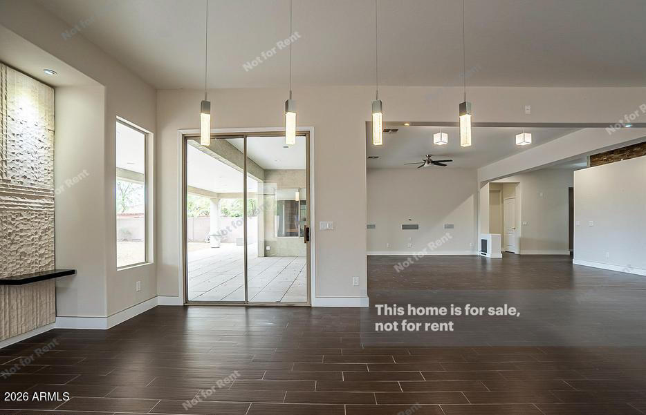 2331 E BELLERIVE Place