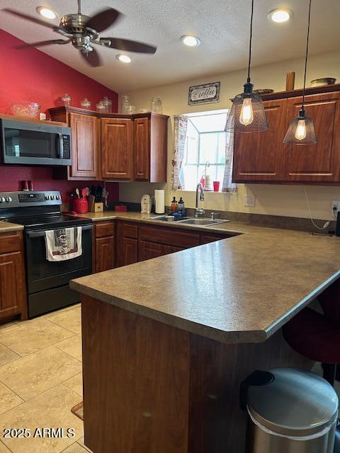 521 E ENCINAS Avenue