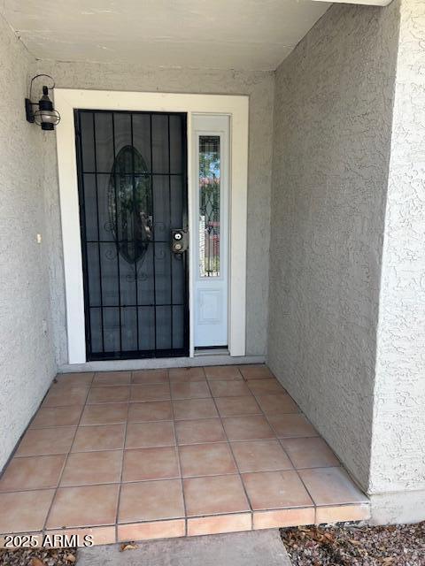521 E ENCINAS Avenue