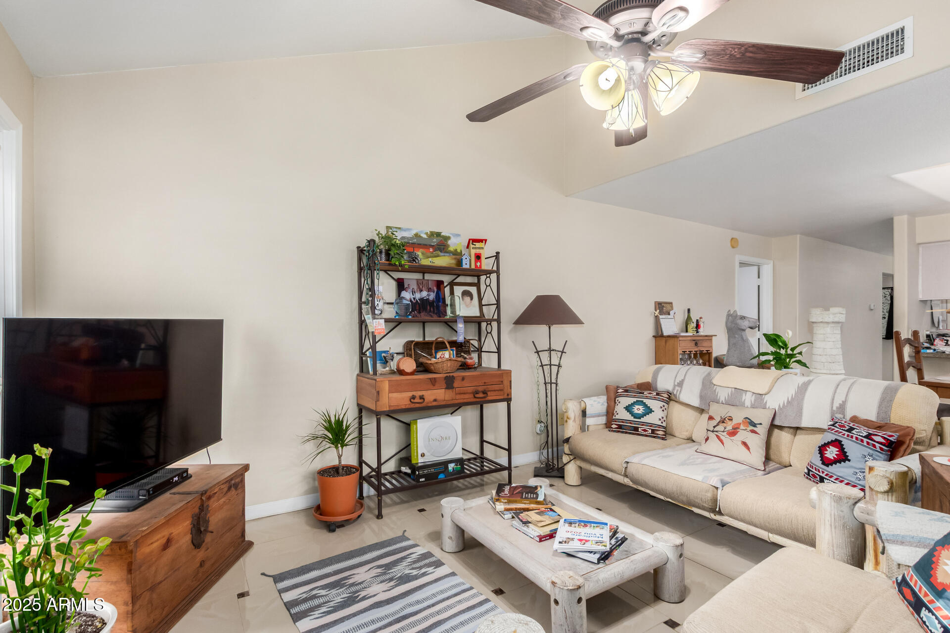 1222 W BASELINE Road 129