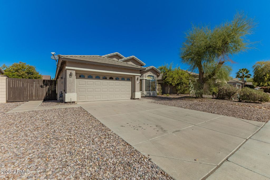 Photo of 3752 E Thunderheart Trail, Gilbert, AZ 85297 (MLS # 6992874)