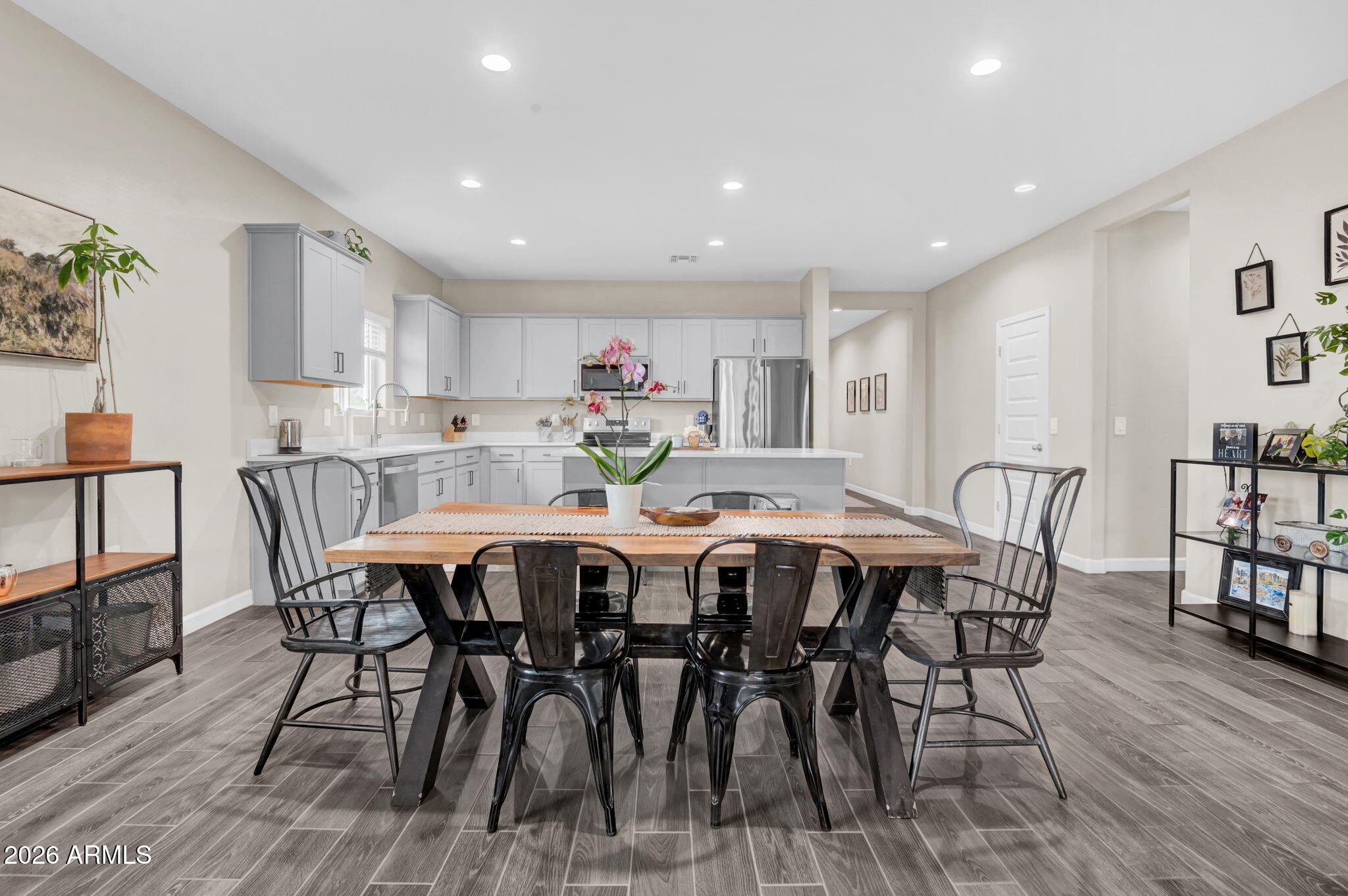 1228 W GLOUCESTER Road