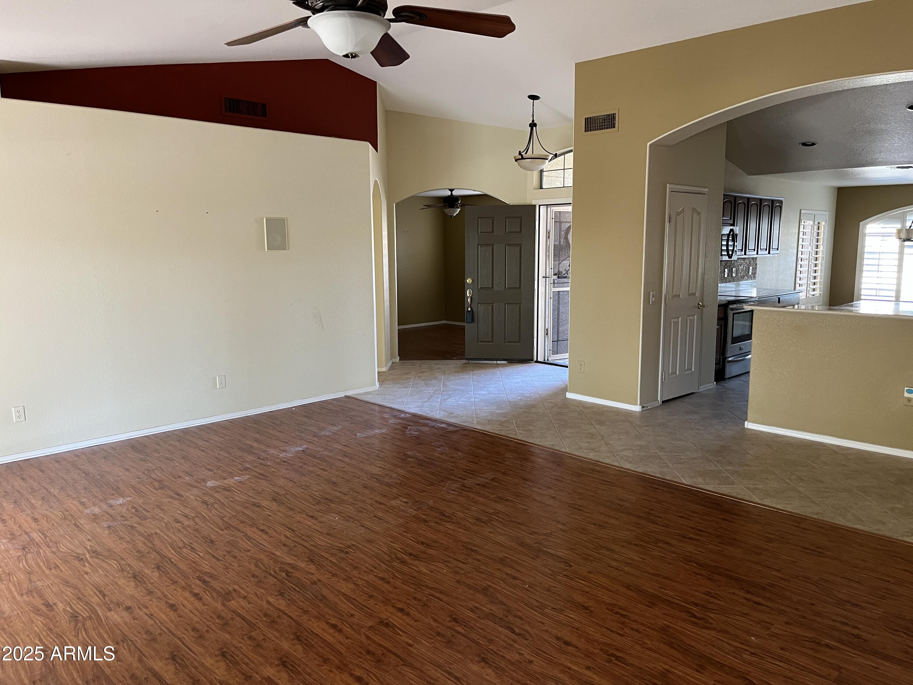 16157 W FAIRMOUNT Avenue